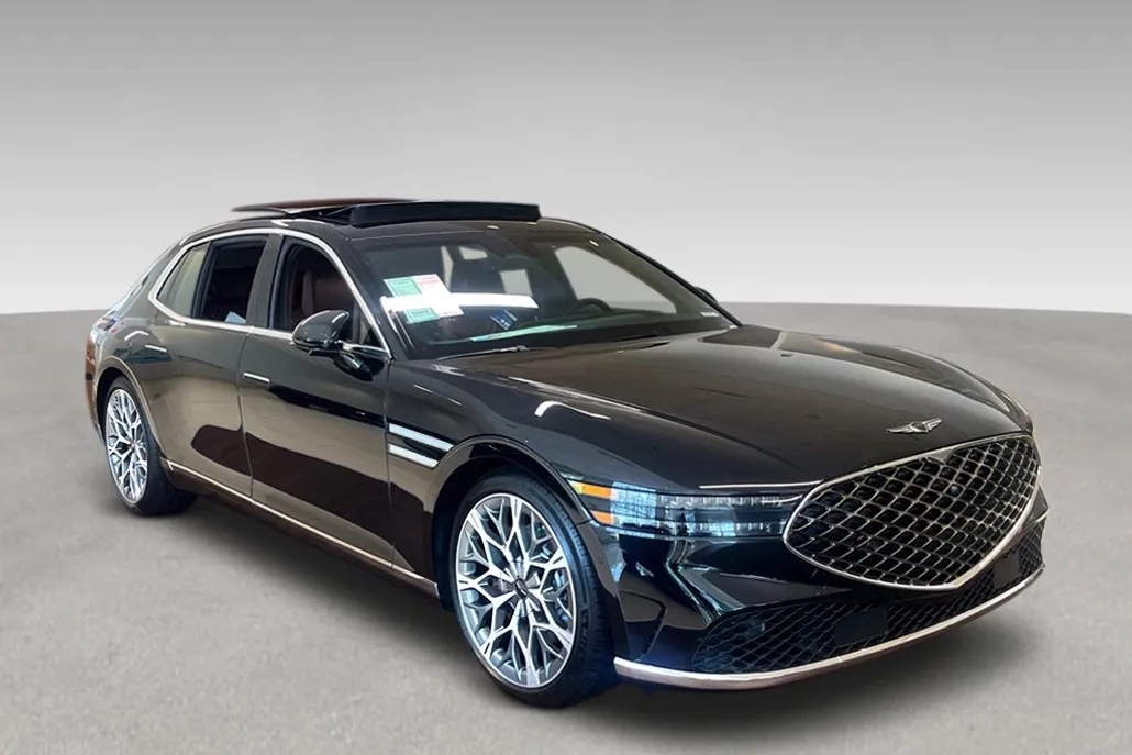 2025 Genesis G90 3.5T E-Supercharger photo 1