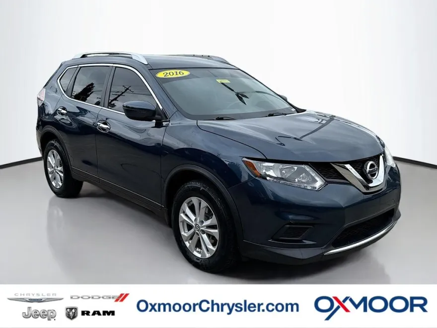 2016 Nissan Rogue SV AWD photo 1