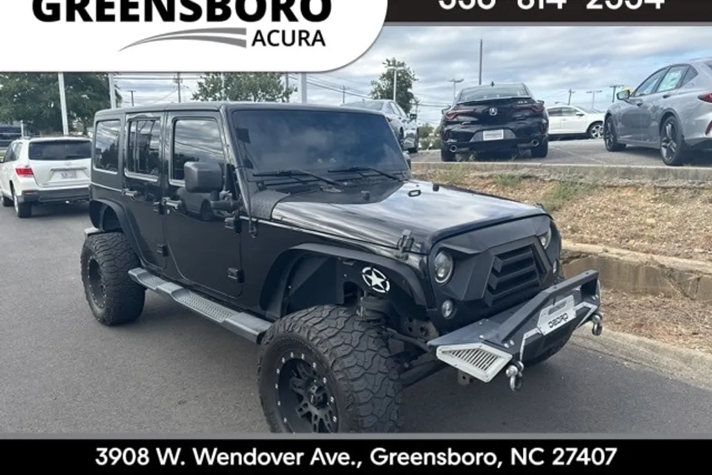 2016 Jeep Wrangler Unlimited Sahara photo 1