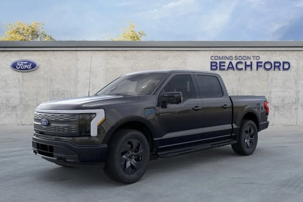 2025 Ford F-150 Lightning Lariat photo 1