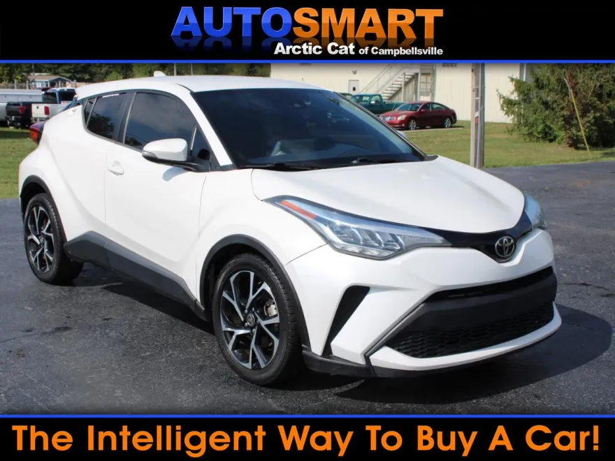2020 Toyota C-HR XLE photo 1