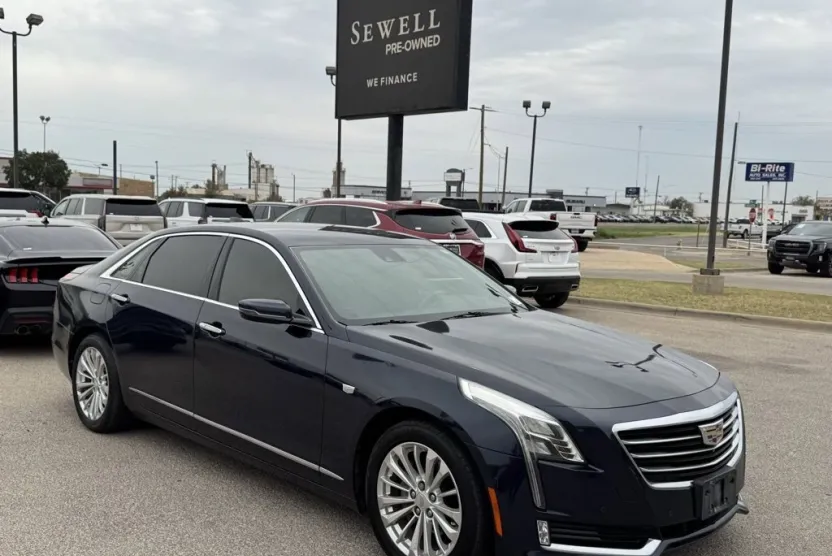 2017 Cadillac CT6 Luxury photo 1