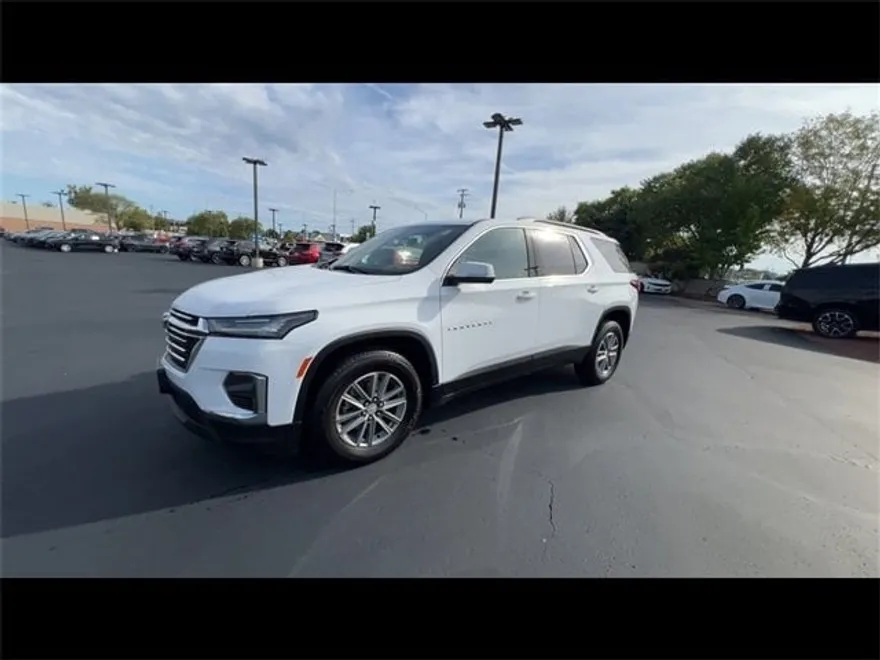 2023 Chevrolet Traverse Leather photo 1