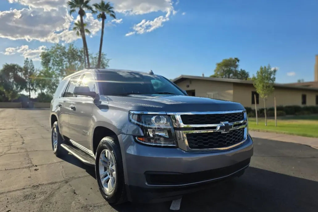 2018 Chevrolet Tahoe LT photo 1