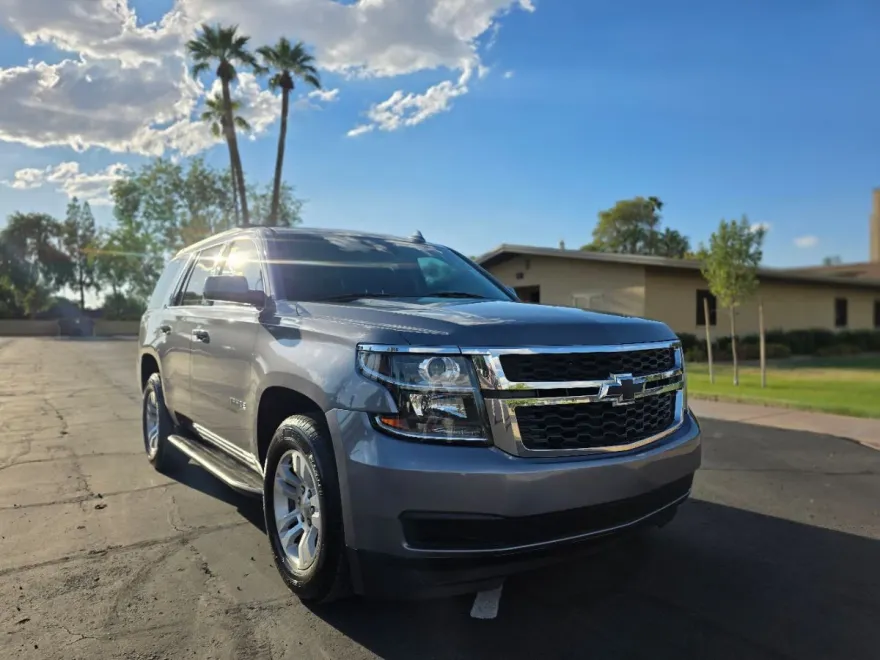 2018 Chevrolet Tahoe LT photo 1