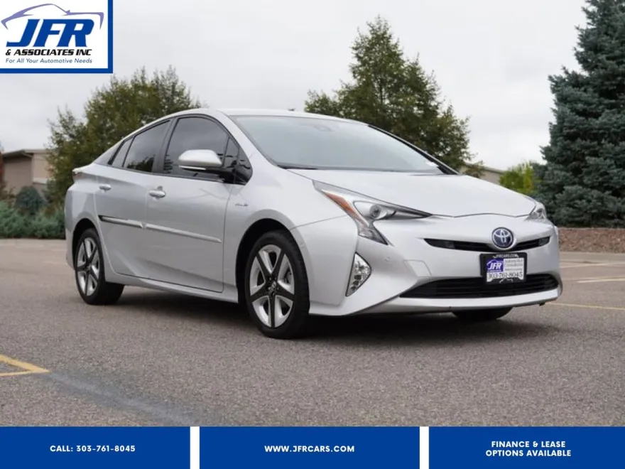 2018 Toyota Prius Four Touring photo 1