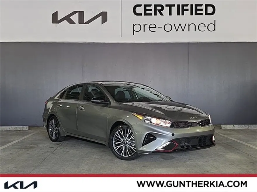 2023 Kia Forte GT-Line photo 1