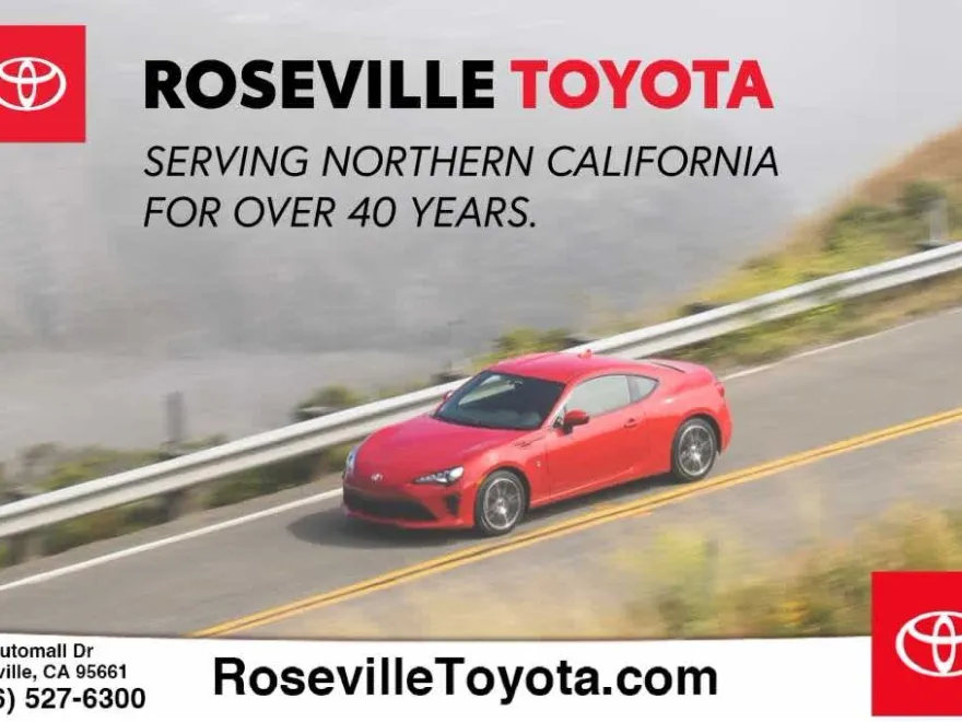 2025 Toyota RAV4 XLE Premium photo 1