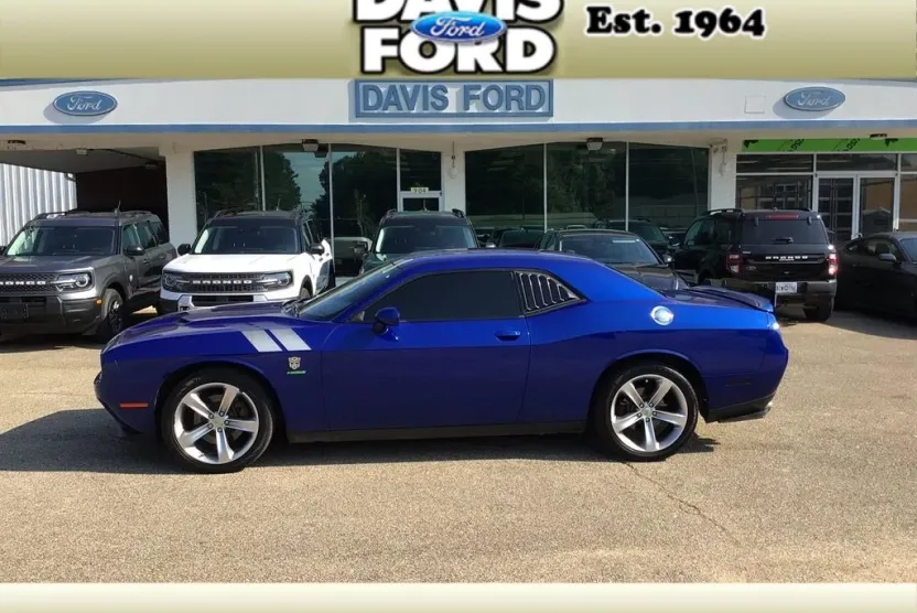 2018 Dodge Challenger R/T photo 1