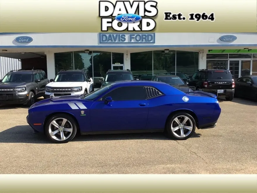 2018 Dodge Challenger R/T photo 1