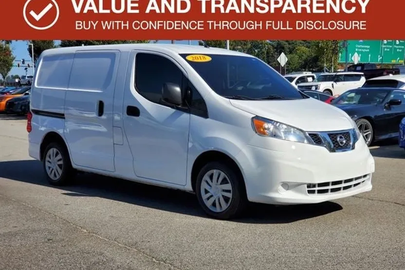 2018 Nissan NV200 SV photo 1