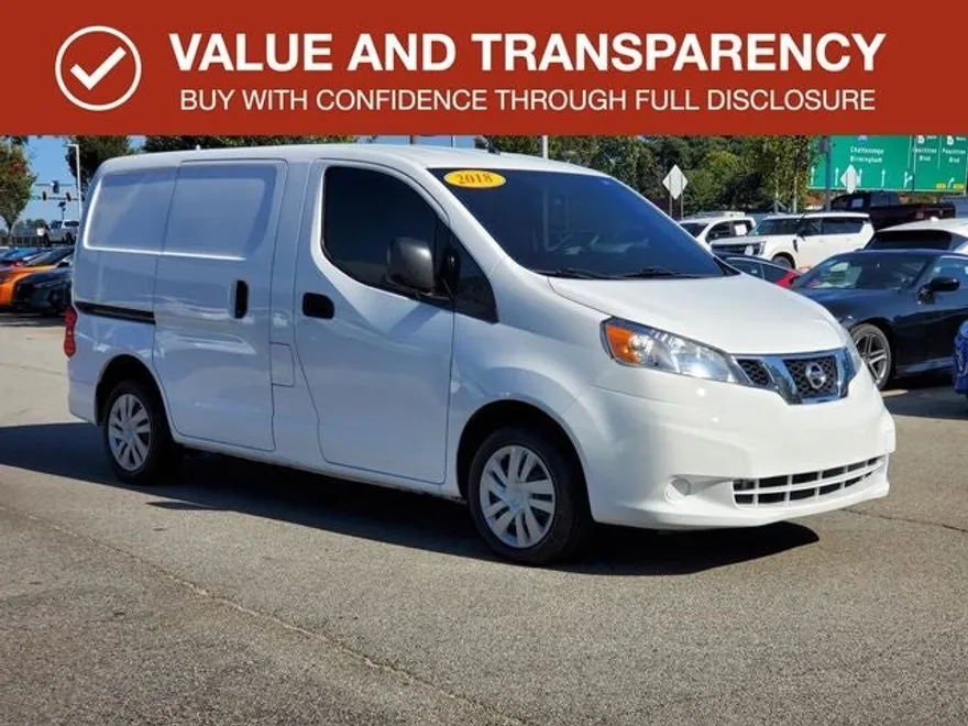 2018 Nissan NV200 SV photo 1