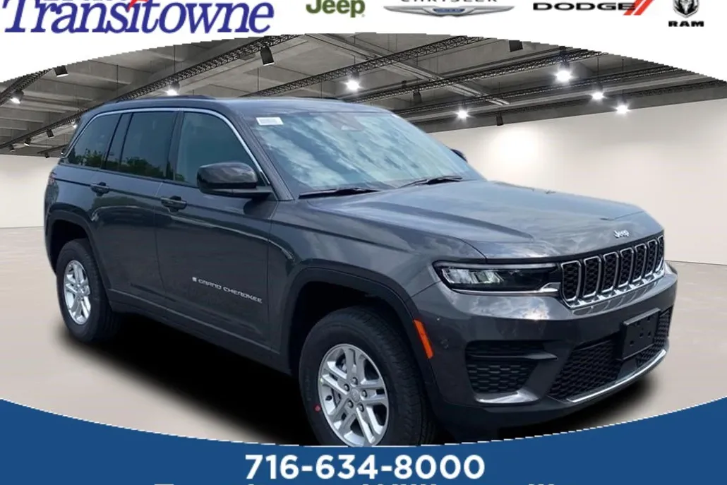 2025 Jeep Grand Cherokee Laredo photo 1