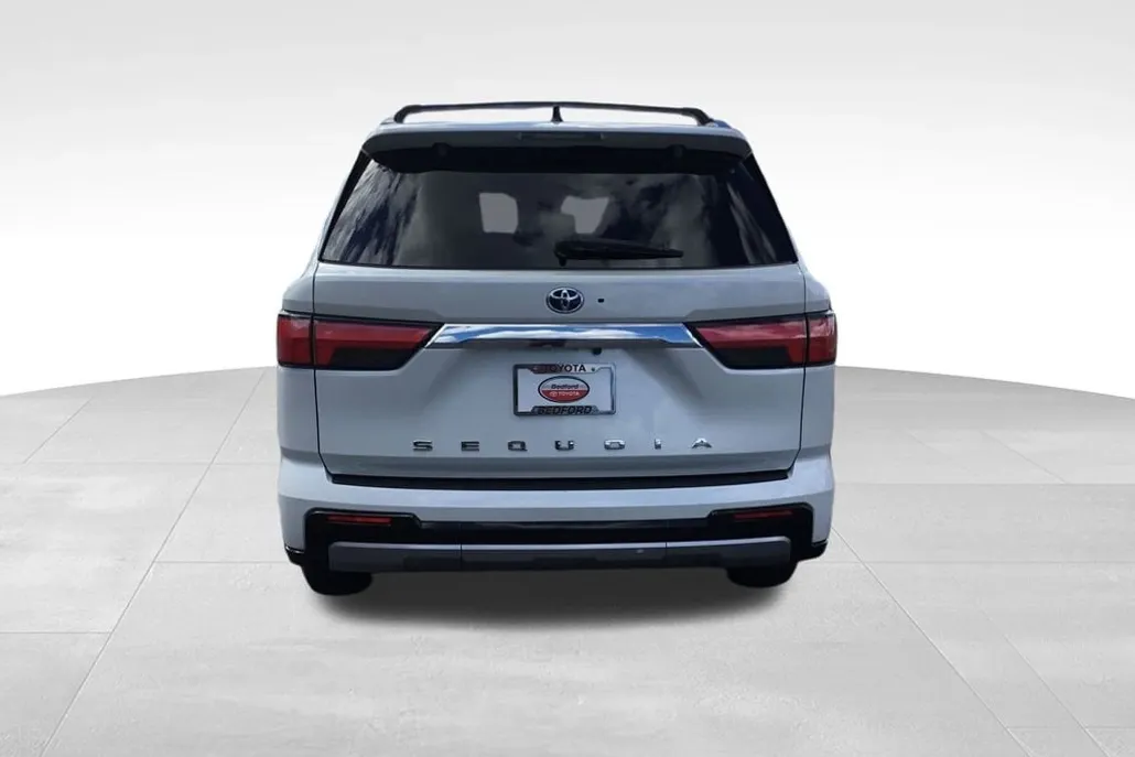 2023 Toyota Sequoia Limited photo 1