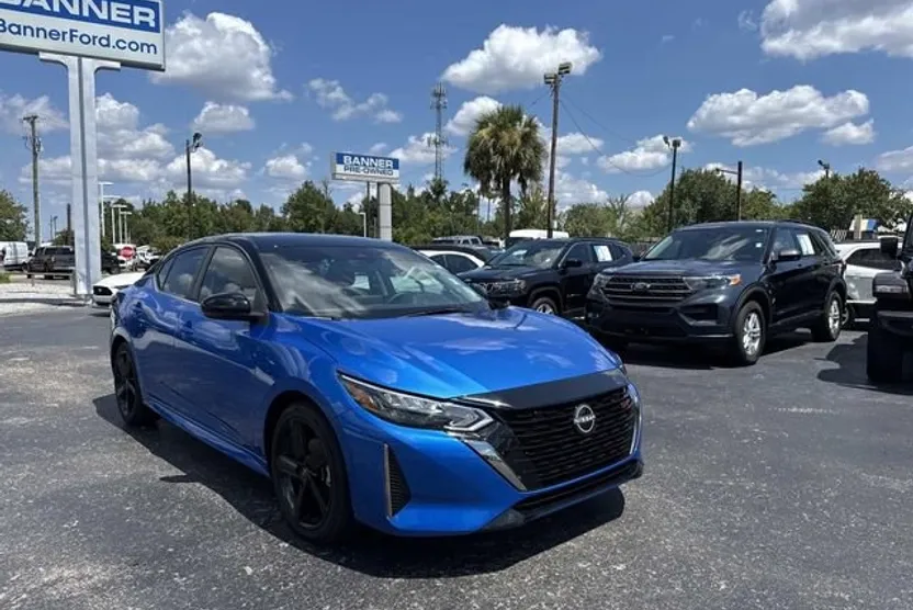 2024 Nissan Sentra SR photo 1