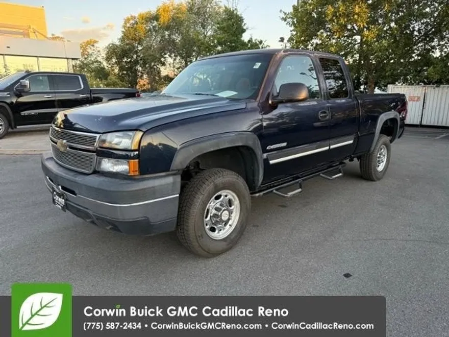2006 Chevrolet Silverado Base photo 1