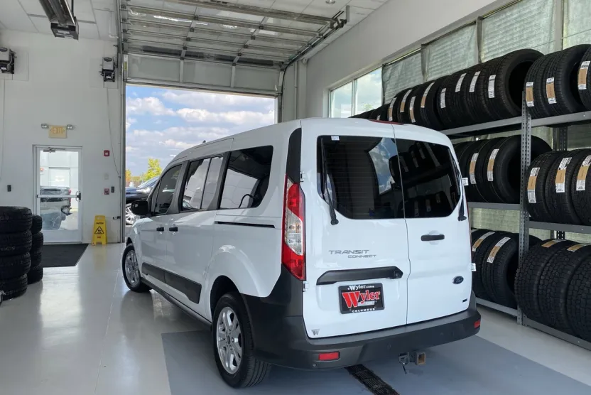 2022 Ford Transit XL Passenger photo 1