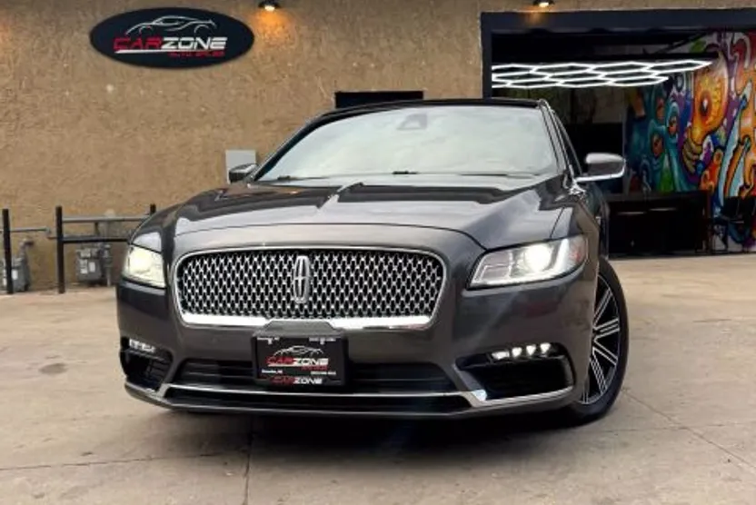 2017 Lincoln Continental Reserve photo 1