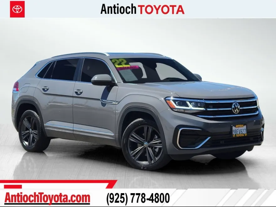 2022 Volkswagen Atlas Cross Sport SEL R-Line photo 1