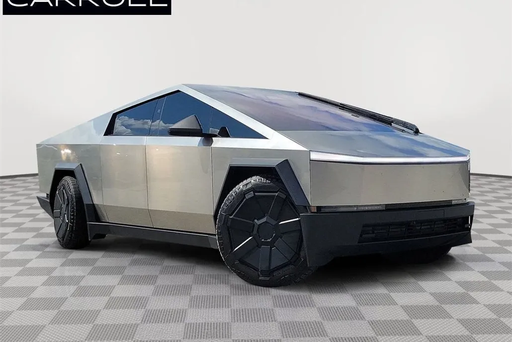 2024 Tesla Cybertruck photo 1