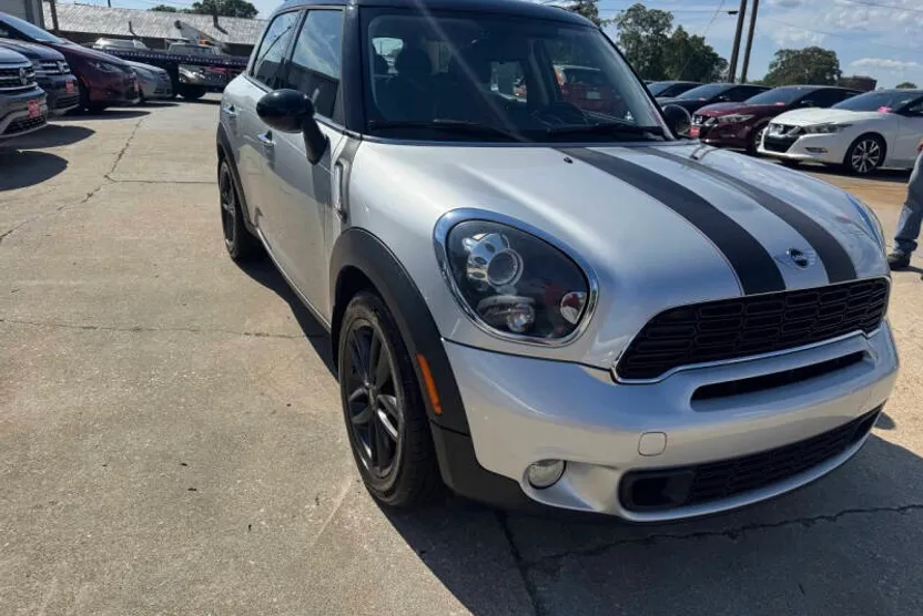2014 Mini Countryman S photo 1
