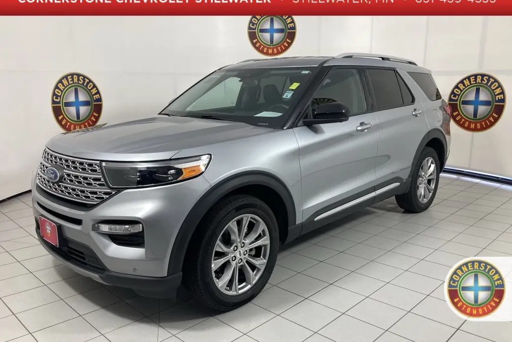 2023 Ford Explorer Limited photo 1