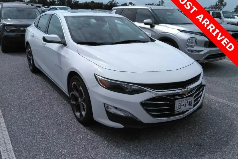 2023 Chevrolet Malibu 1LT photo 1