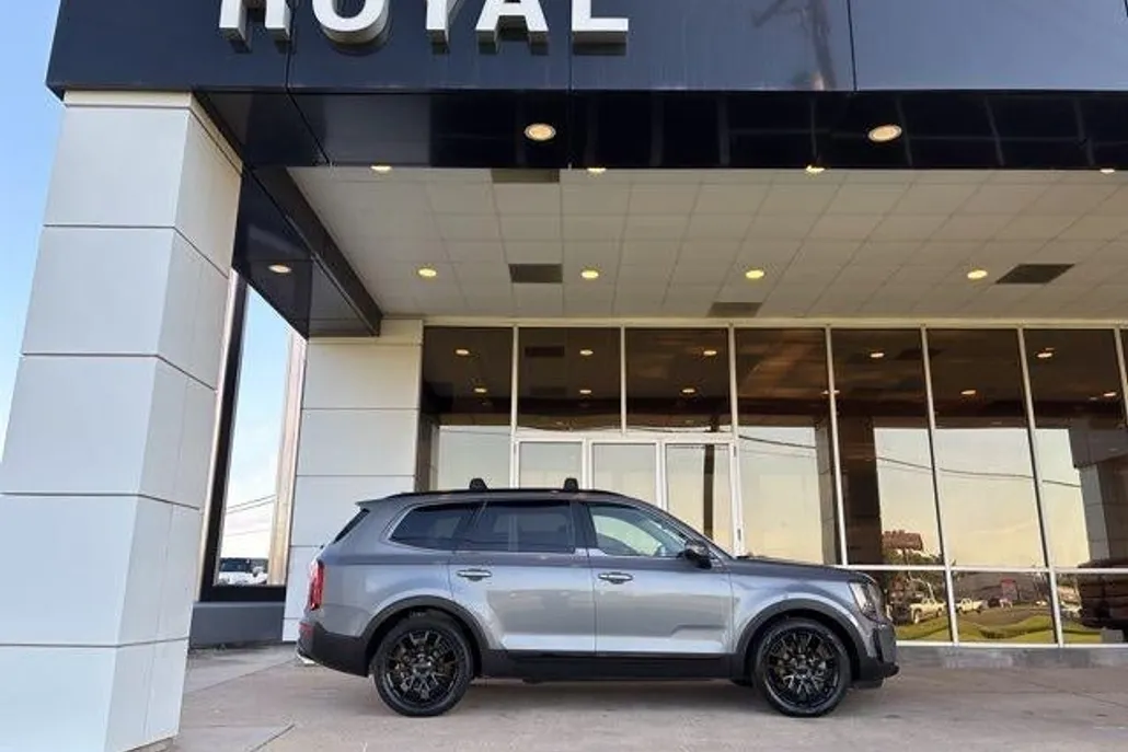 2021 Kia Telluride SX photo 1