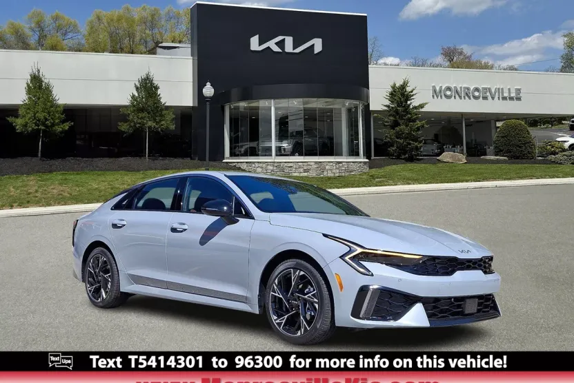 2026 Kia K5 GT-Line photo 1