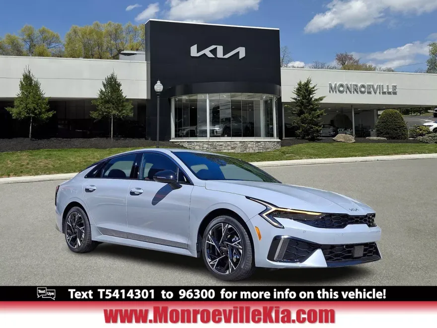 2026 Kia K5 GT-Line photo 1