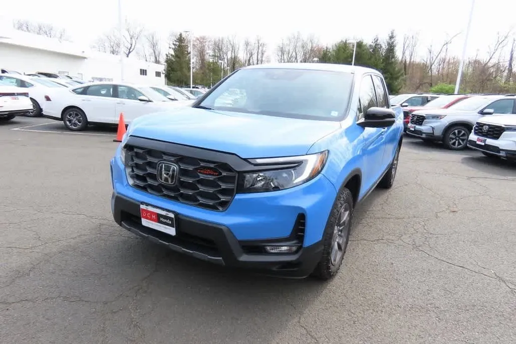 2025 Honda Ridgeline TrailSport photo 1