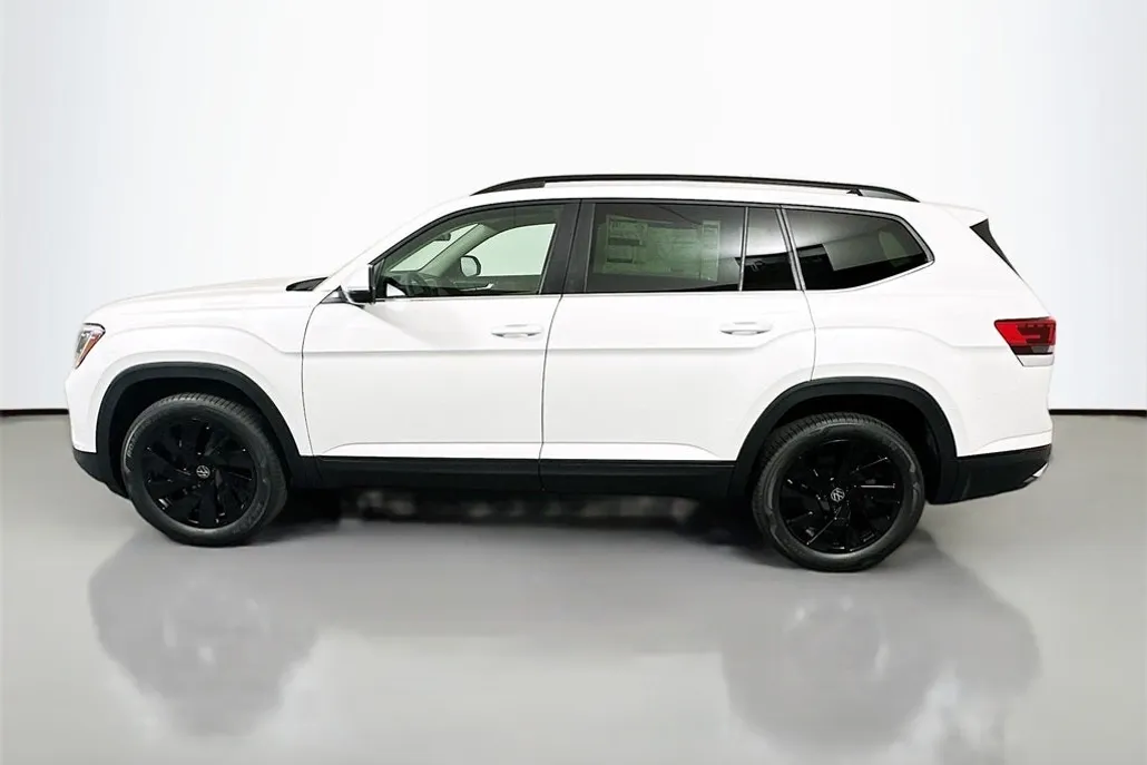 2026 Volkswagen Atlas SE Technology photo 1