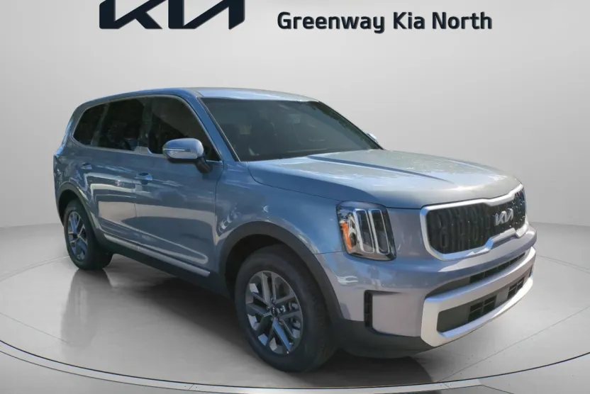 2025 Kia Telluride LX photo 1