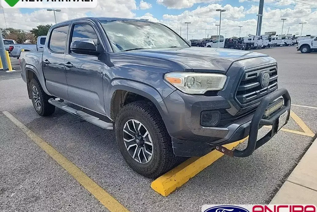 2018 Toyota Tacoma SR photo 1