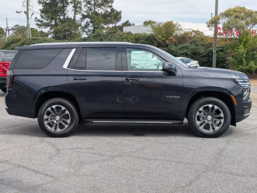 2026 Chevrolet Tahoe LT photo 1