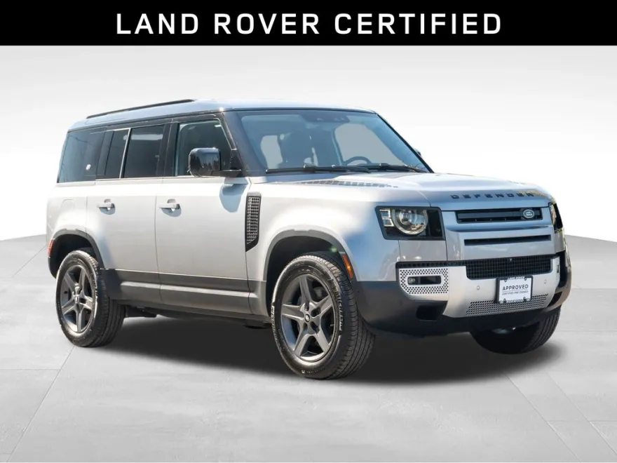 2024 Land Rover Defender 110 S photo 1