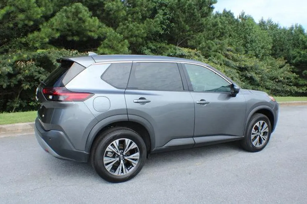 2023 Nissan Rogue SV photo 1
