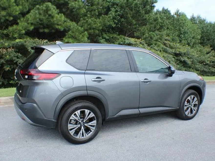2023 Nissan Rogue SV photo 1