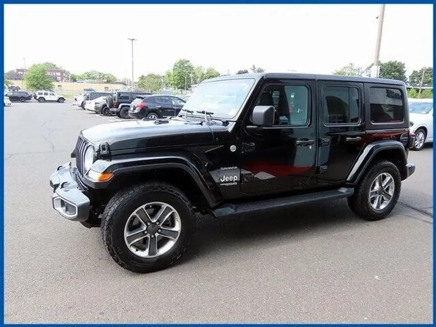 2021 Jeep Wrangler Unlimited Sahara photo 1