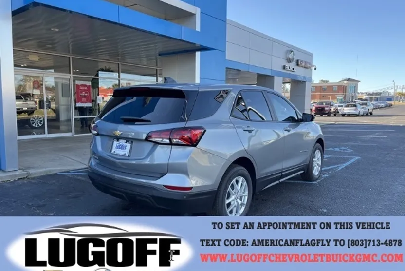 2024 Chevrolet Equinox LS photo 1