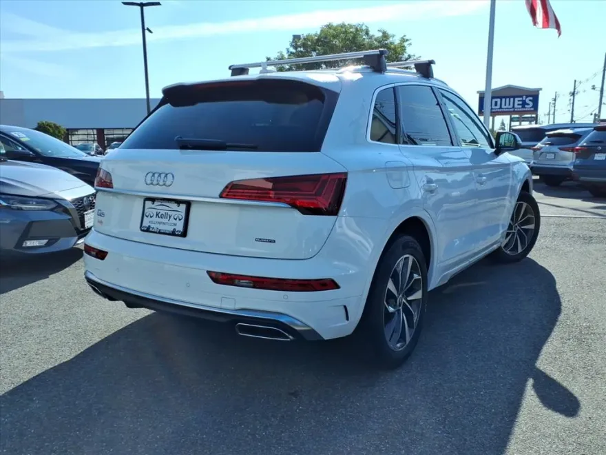 2022 Audi Q5 S line Premium Plus photo 1