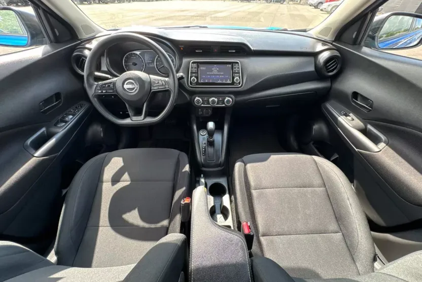 2023 Nissan Kicks S photo 1