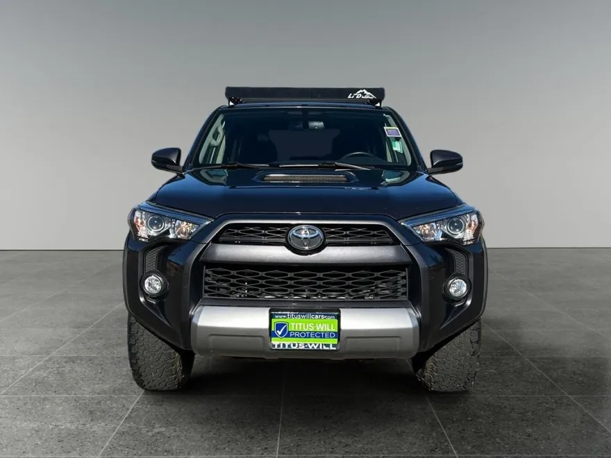 2019 Toyota 4Runner TRD Off-Road Premium photo 1