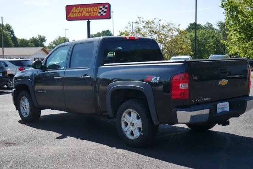 2012 Chevrolet Silverado 1500 LT photo 1