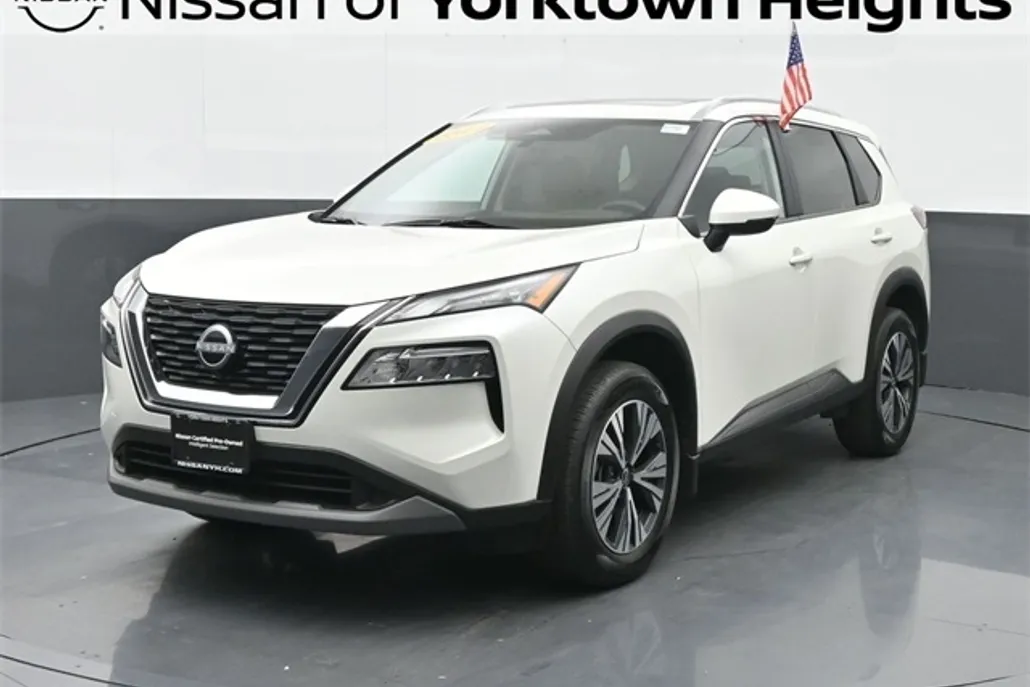 2022 Nissan Rogue SV photo 1