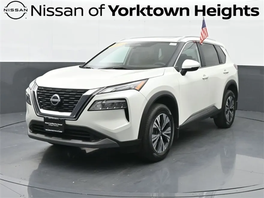 2022 Nissan Rogue SV photo 1