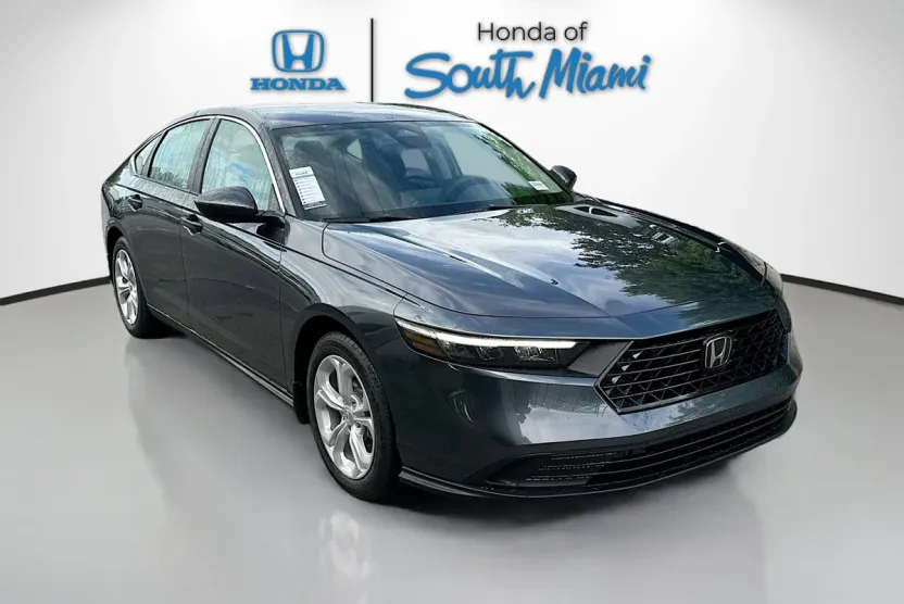 2025 Honda Accord LX photo 1