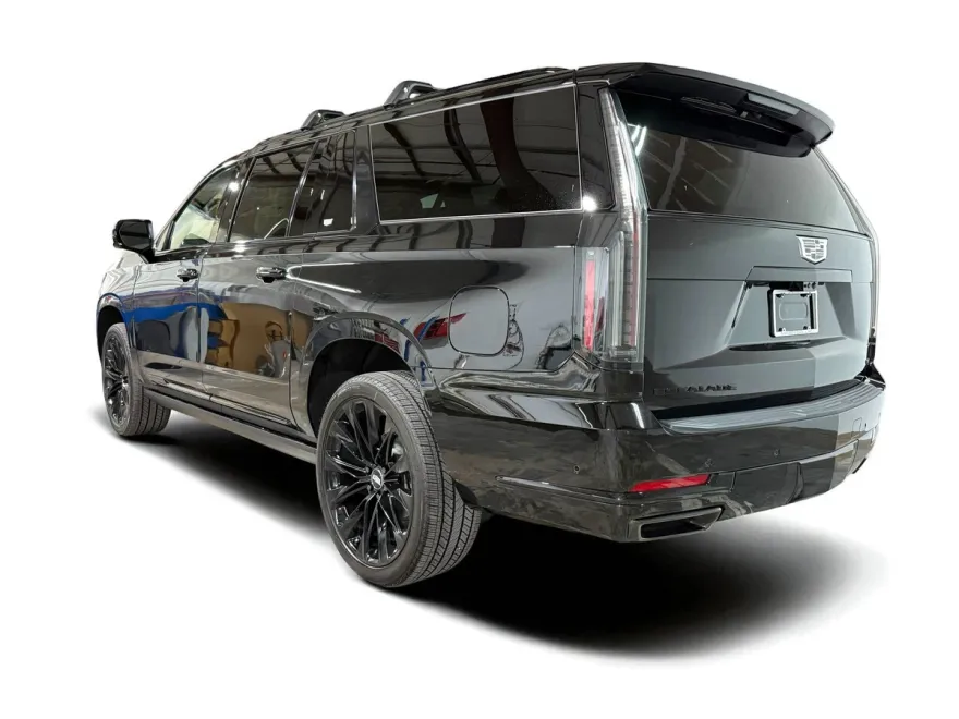 2025 Cadillac Escalade ESV Sport Platinum photo 1