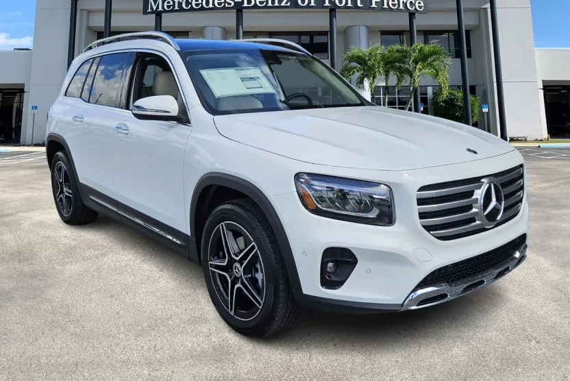 2026 Mercedes Benz GLB 250 photo 1
