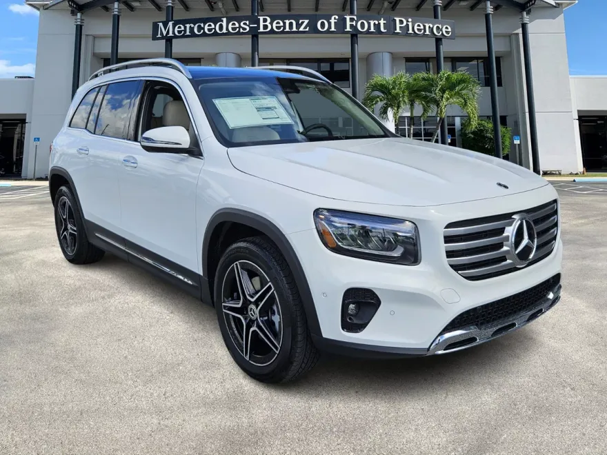 2026 Mercedes Benz GLB 250 photo 1